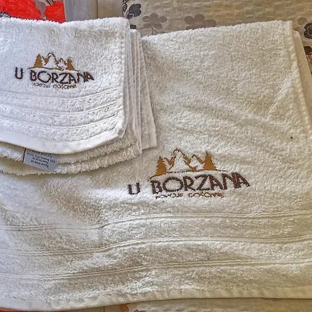 ベッド・アンド・ブレックファスト U Borzana ビャウィ・ドゥナイェツ